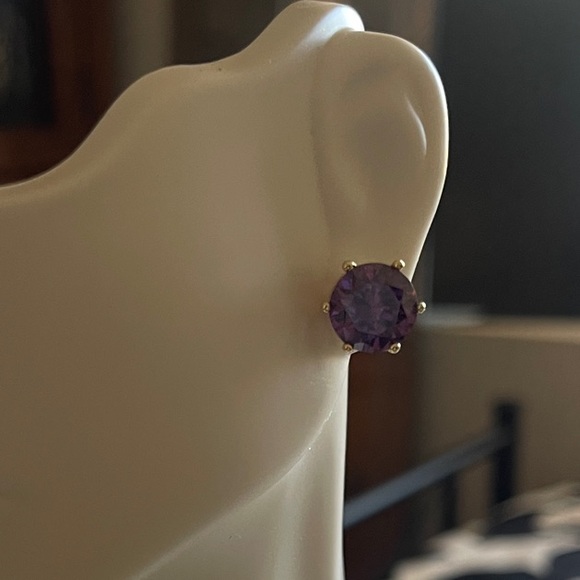 Elegant Purple Stud Earrings - Picture 6 of 6